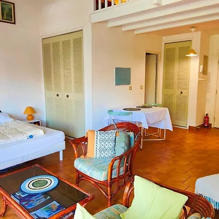 Charming With Pleasant Terrace *